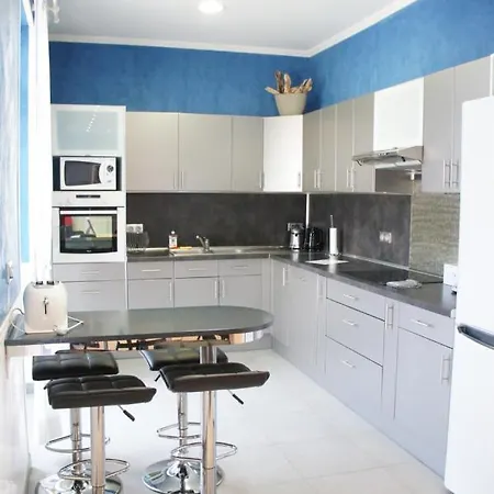Le Marina Apartment *